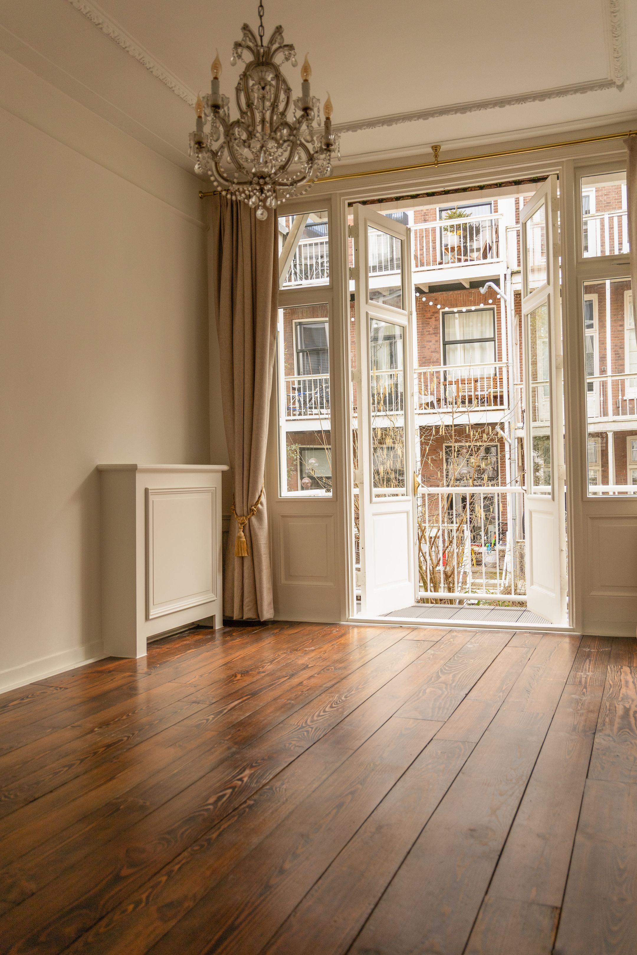 Photo 6 of Van Eeghenlaan 17-H