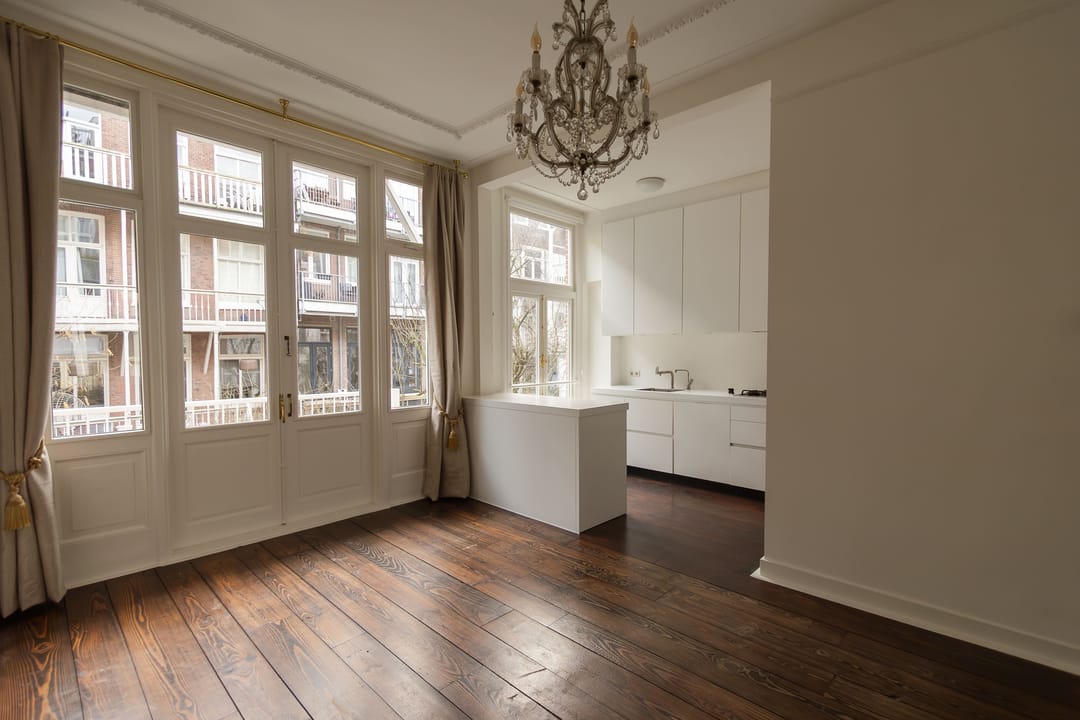 Photo 7 of Van Eeghenlaan 17-H