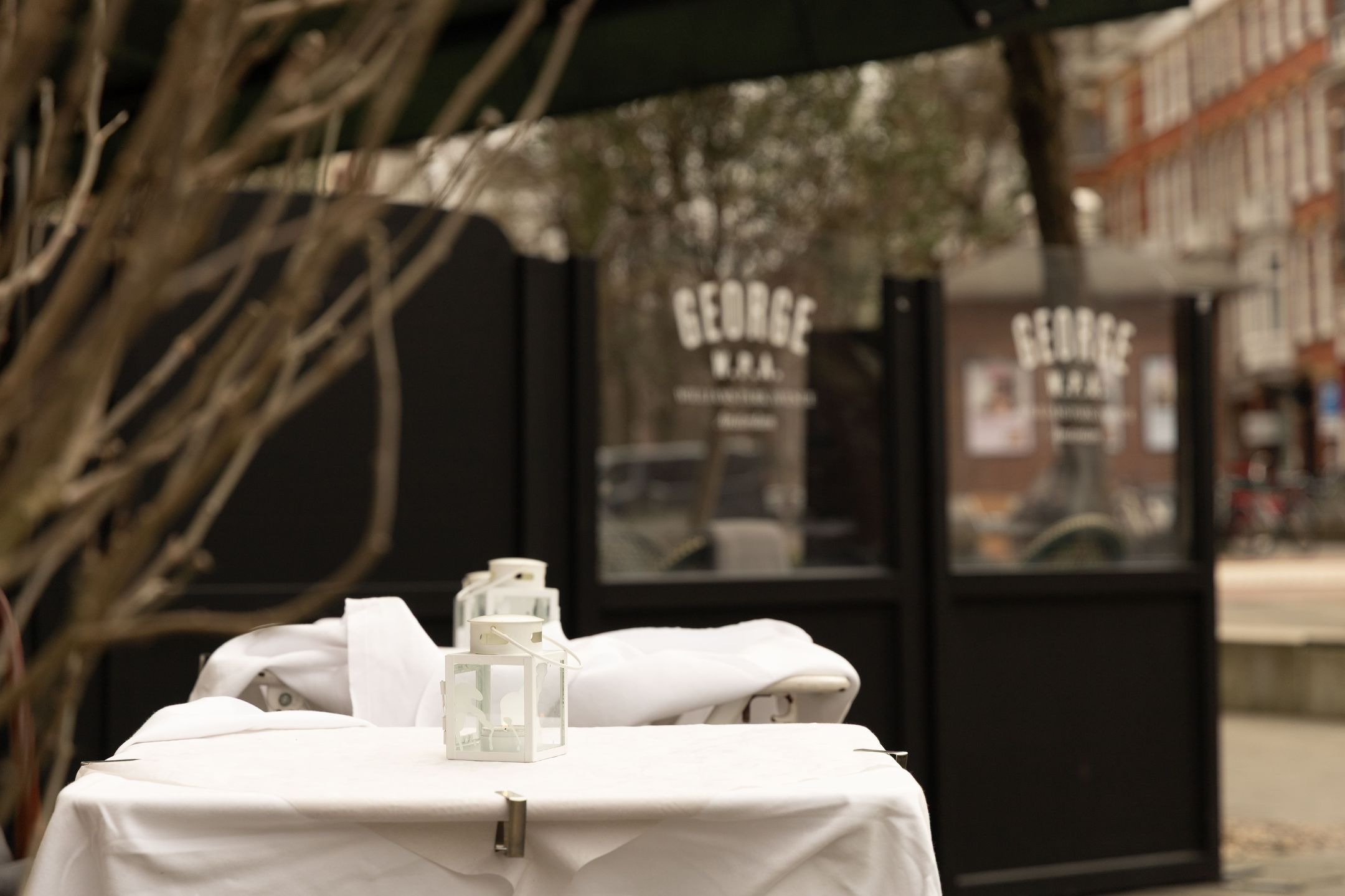 Photo 42 of Van Eeghenlaan 17-H