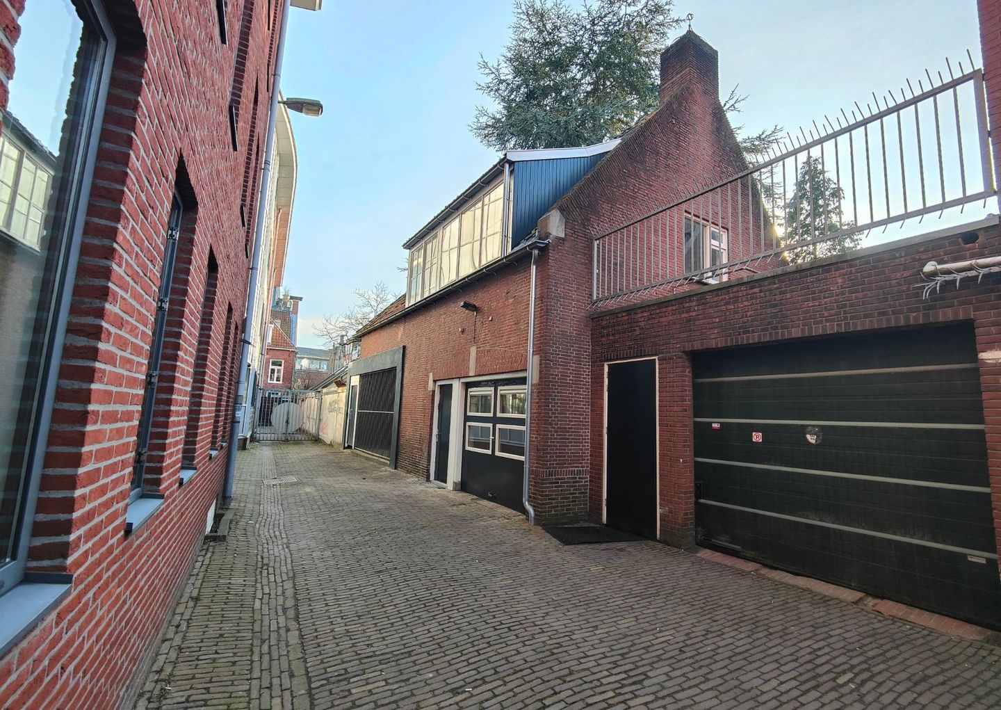 Bekijk foto 1 van 't Klooster 3