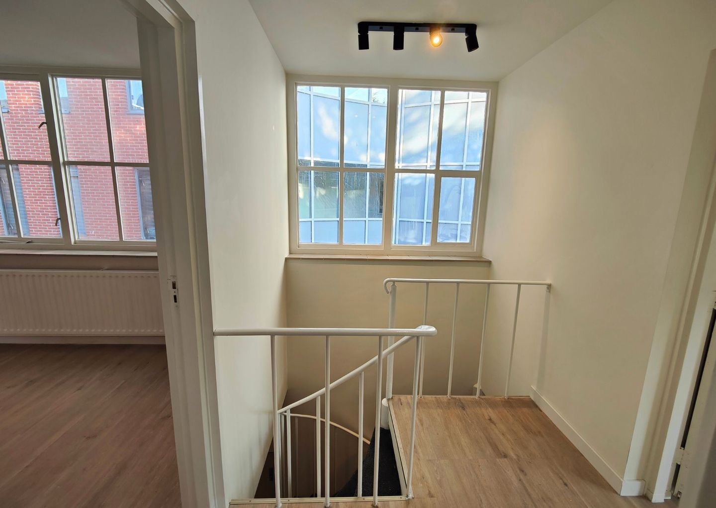 Bekijk foto 2 van 't Klooster 3