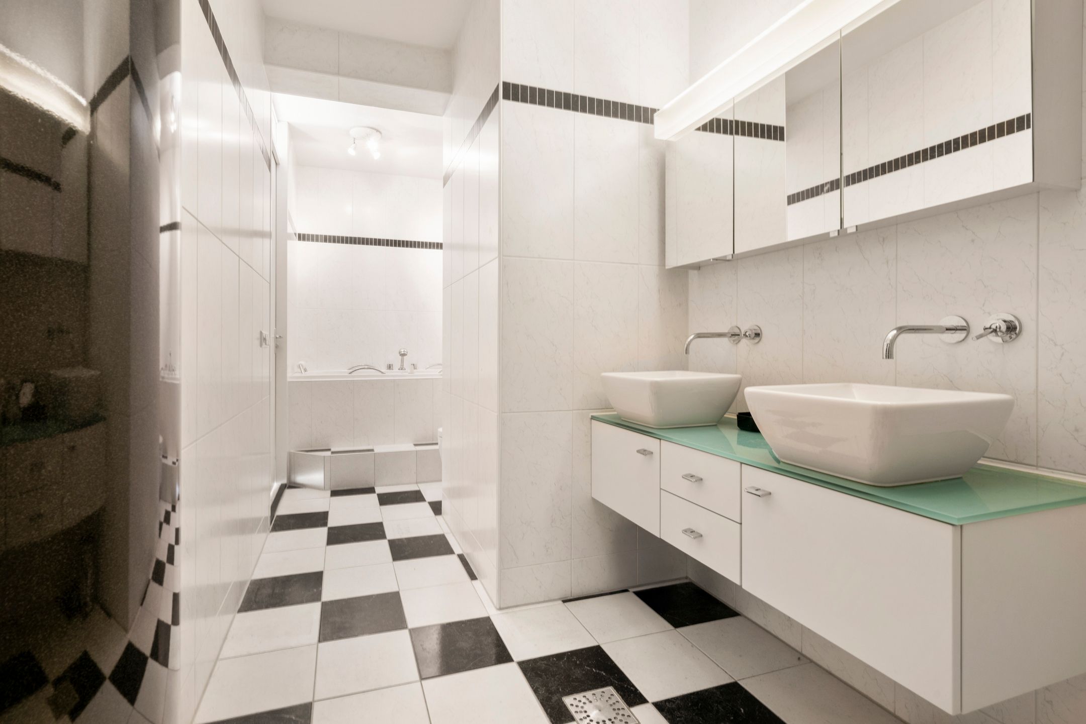 Foto 24 van Osdorper Ban 707