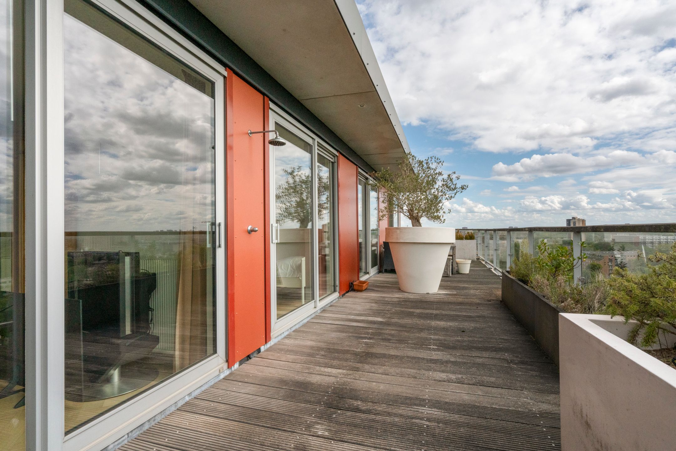 Foto 30 van Osdorper Ban 707