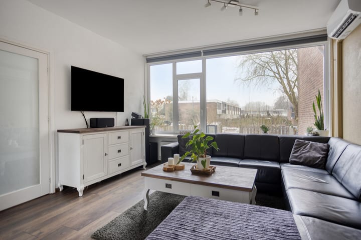 Photo 2 of Laan van de Marel 152