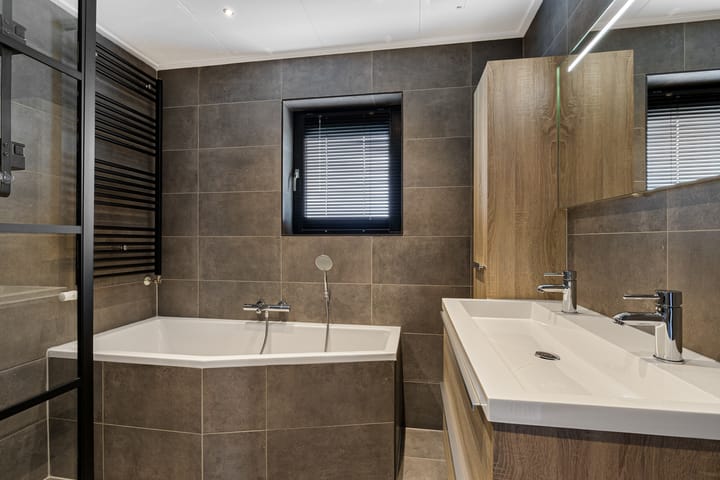 Photo 4 of Heechfinne 6