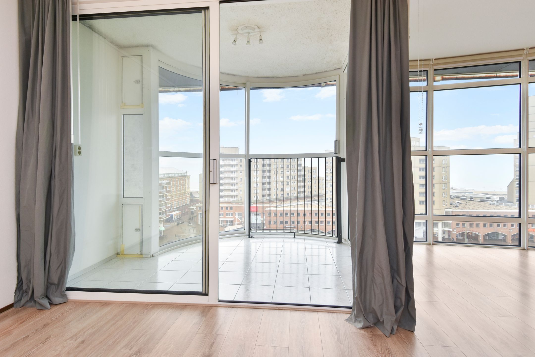 Foto 27 van Palaceplein 165