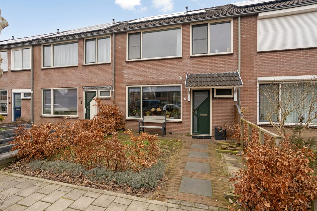 Photo 1 of van Coeverdenstraat 6