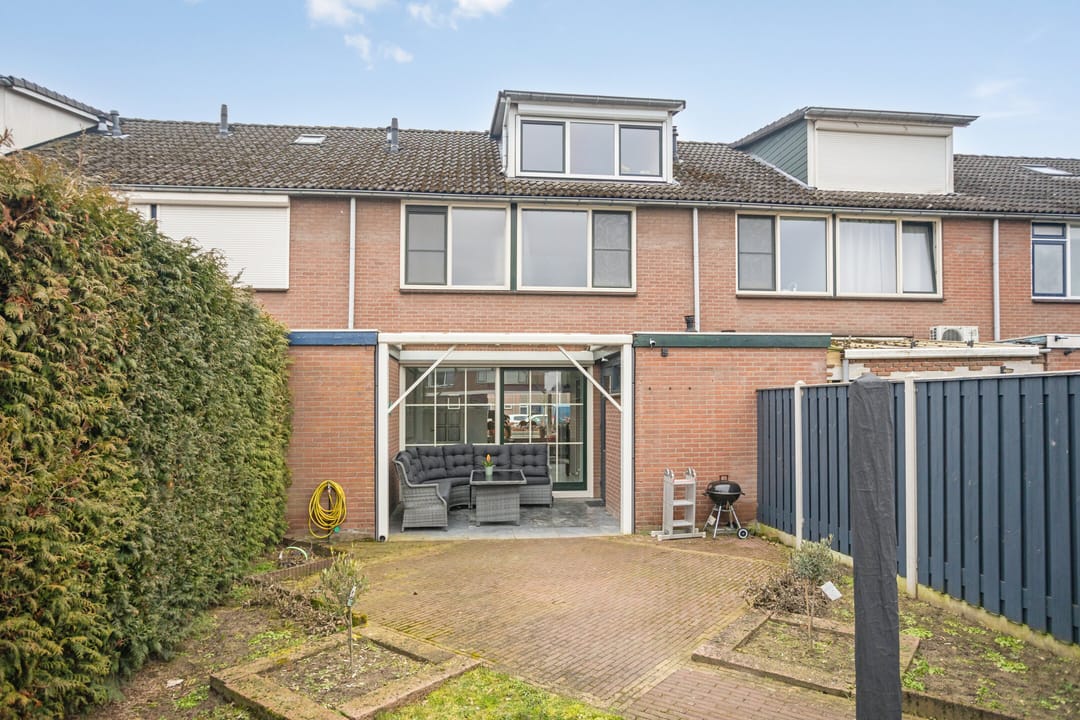Photo 2 of van Coeverdenstraat 6