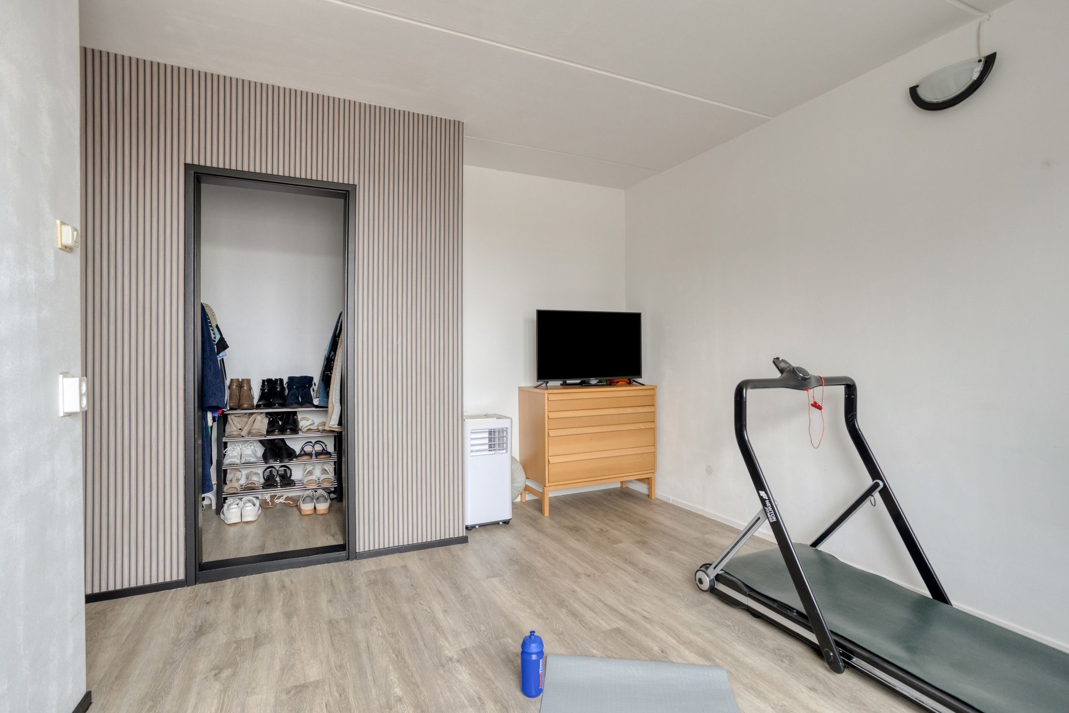 Photo 18 of van Coeverdenstraat 6