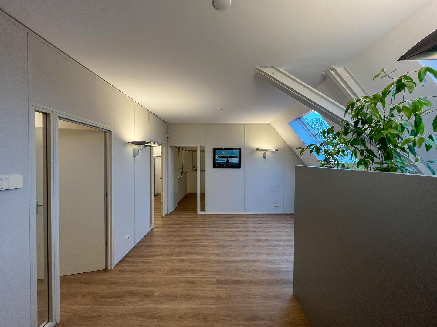 Bekijk foto 4 van Luxoolseweg 2