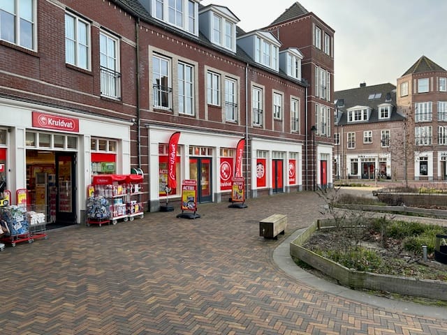 Bekijk foto 2 van Gildenplein 10