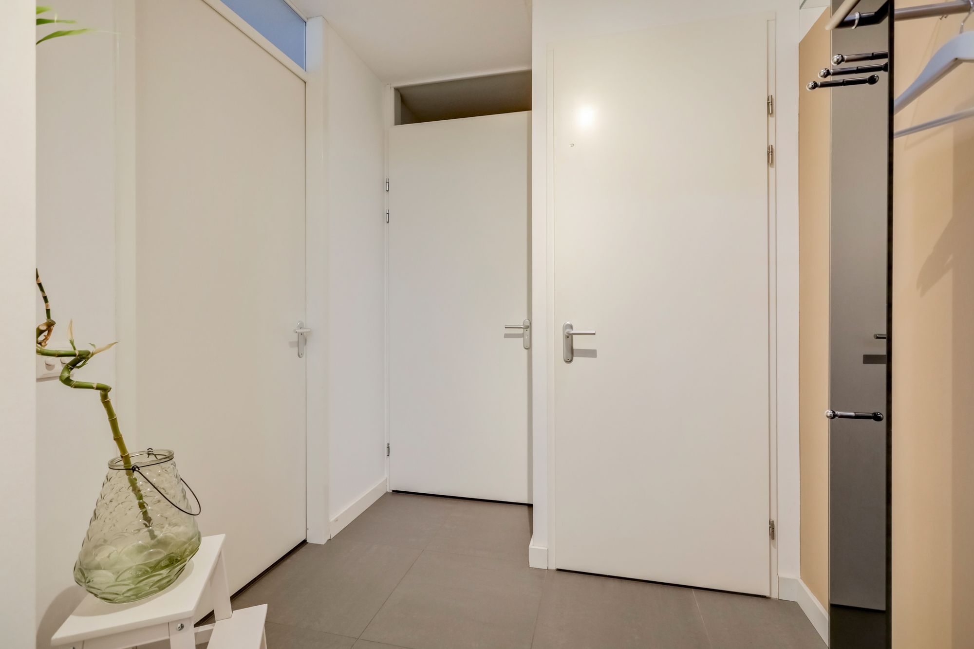 Foto 6 van Herman van Velzenstraat 47