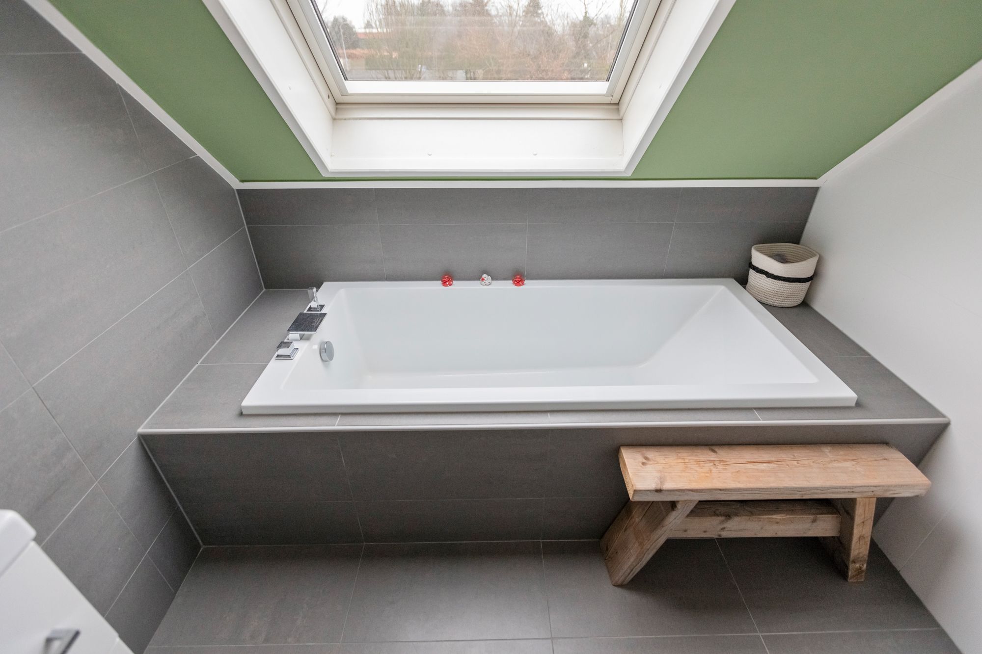 Foto 39 van Herman van Velzenstraat 47