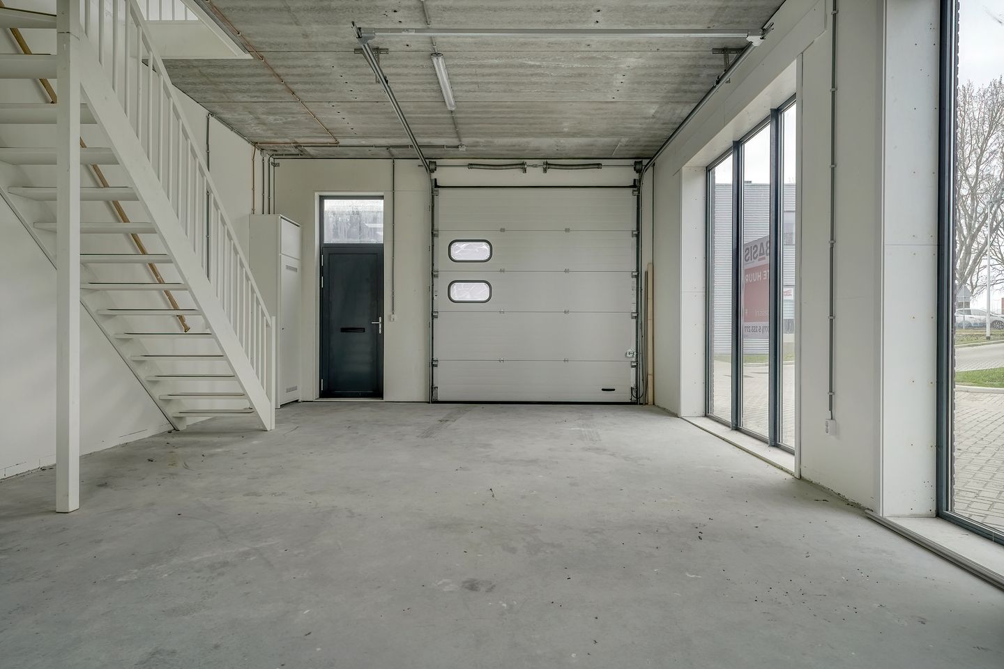 View photo 2 of Rijksstraatweg 38-t