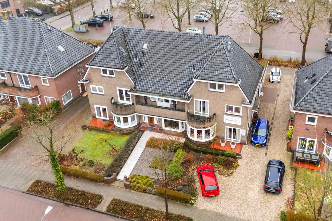 Foto 43 van Burgemeester Tenkinkstraat 24