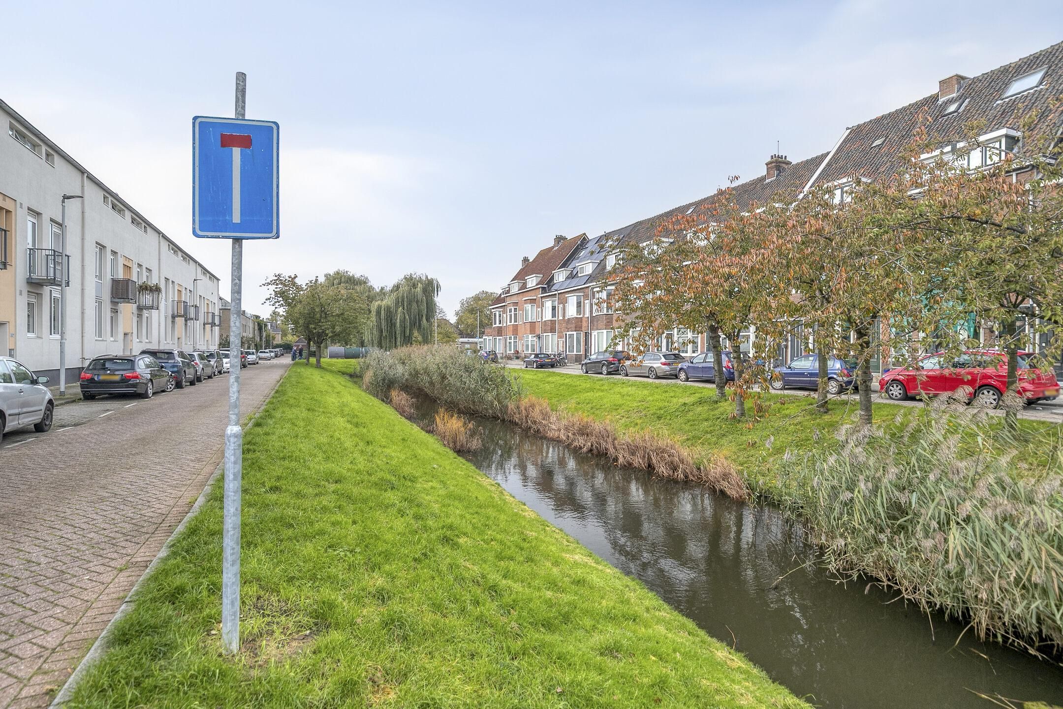 Foto 30 van Theodora Jacobalaan 43-B