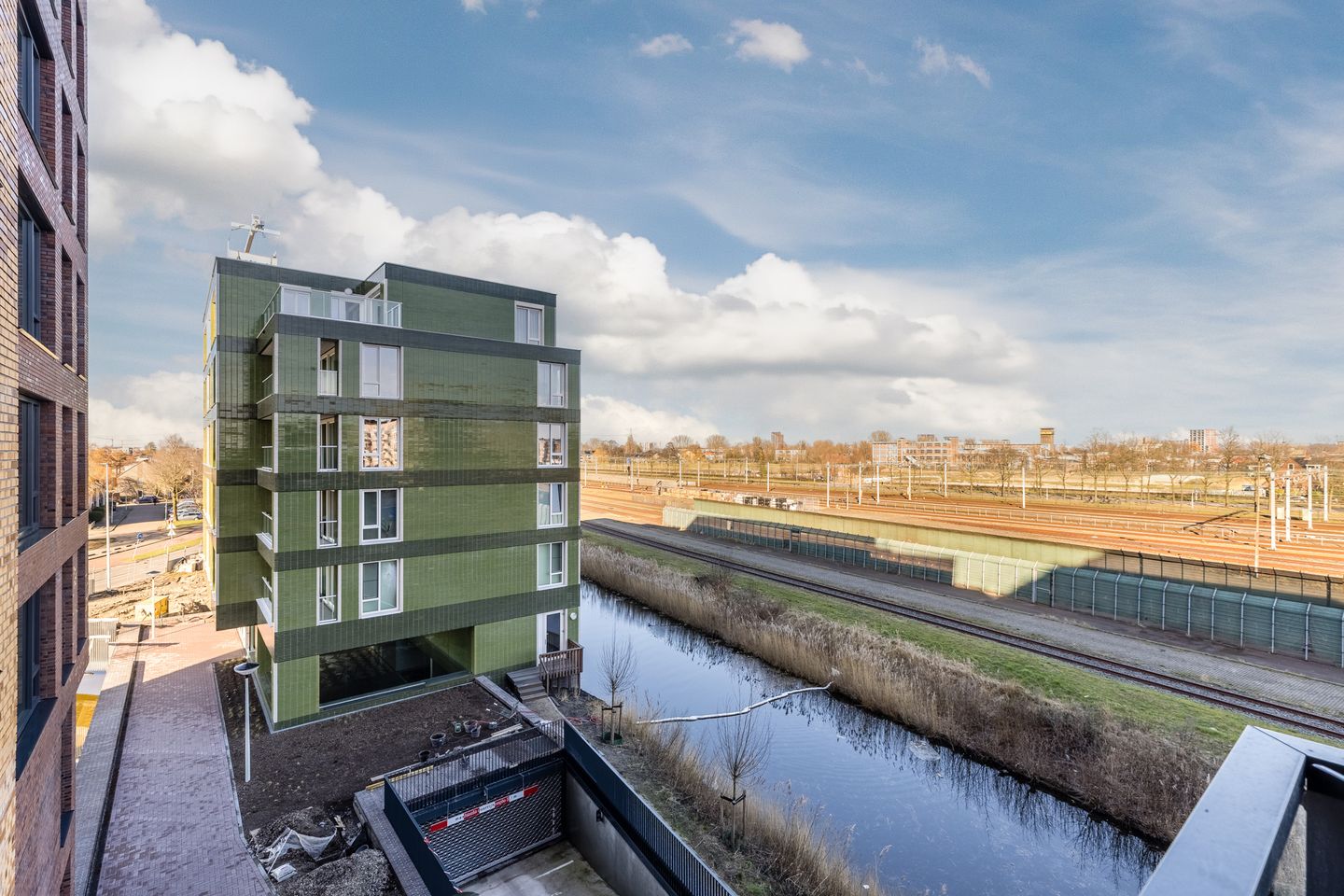 Foto 35 van Mahoniehout 406