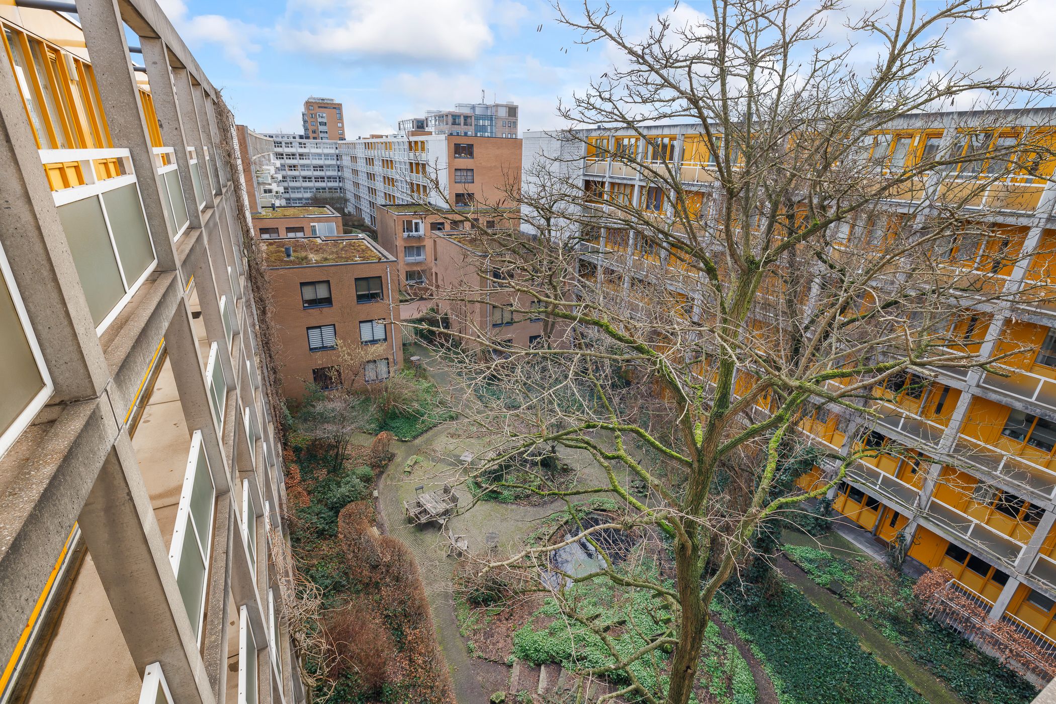 Photo 39 of Arthur van Schendelstraat 785