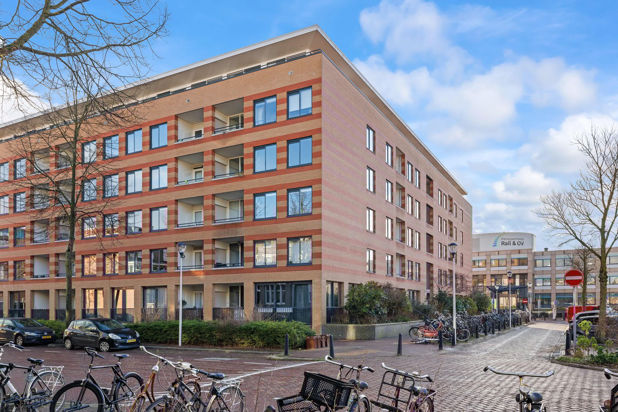 Photo 42 of Arthur van Schendelstraat 785