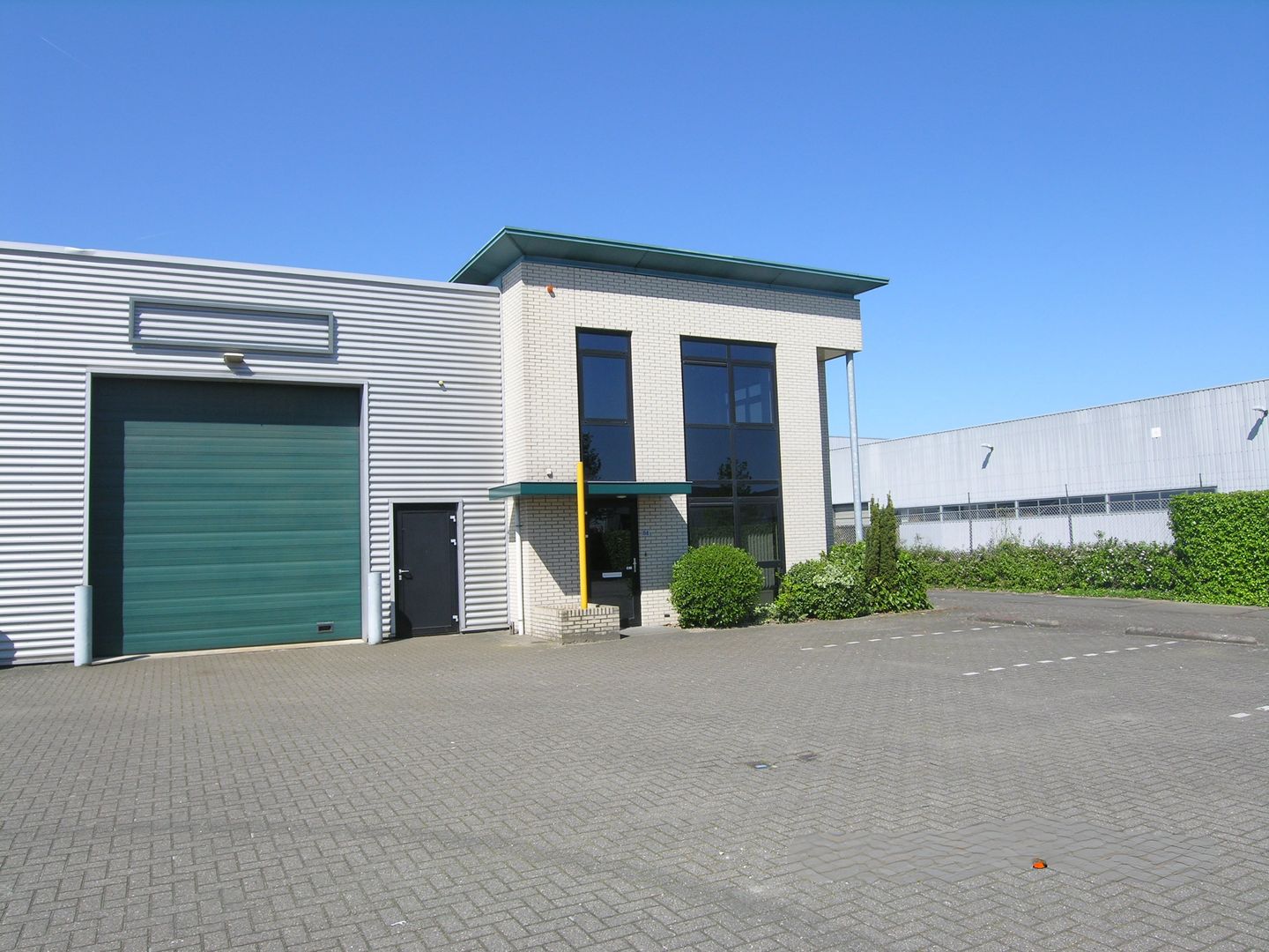 View photo 1 of Ampèrestraat 8-d