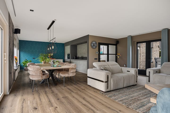 Photo 2 of Grijze Kraai 25