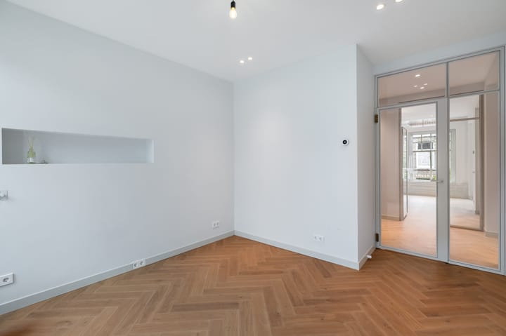 Photo 11 of Nicolaas Maesstraat 99-3