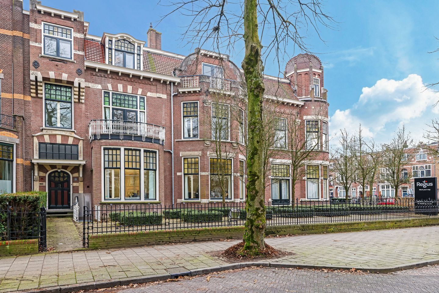 Bekijk foto 1 van Oranjesingel 51