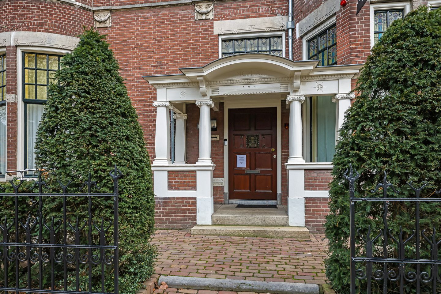 Bekijk foto 2 van Oranjesingel 51