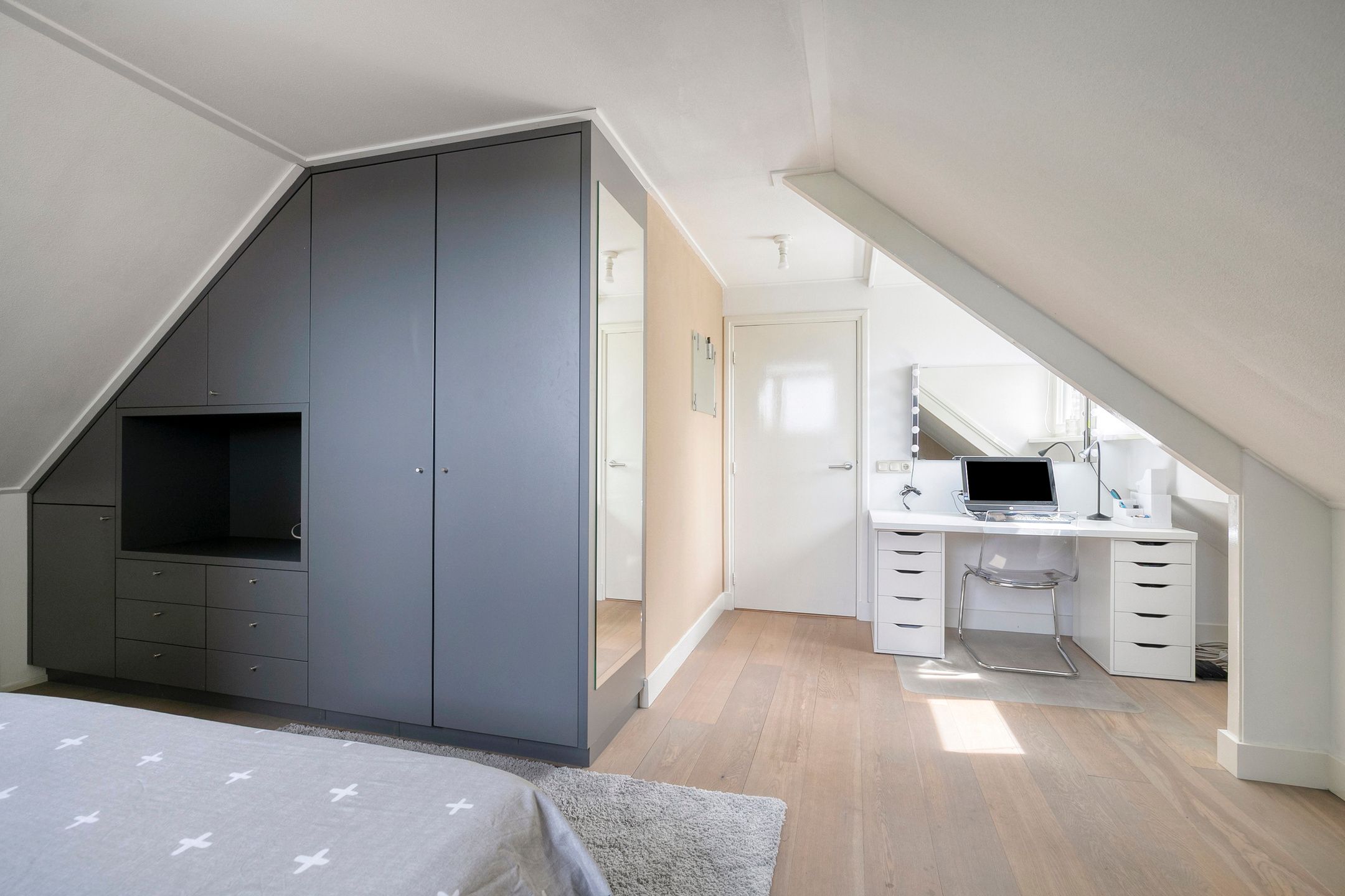 Foto 60 van van Hornestraat 15