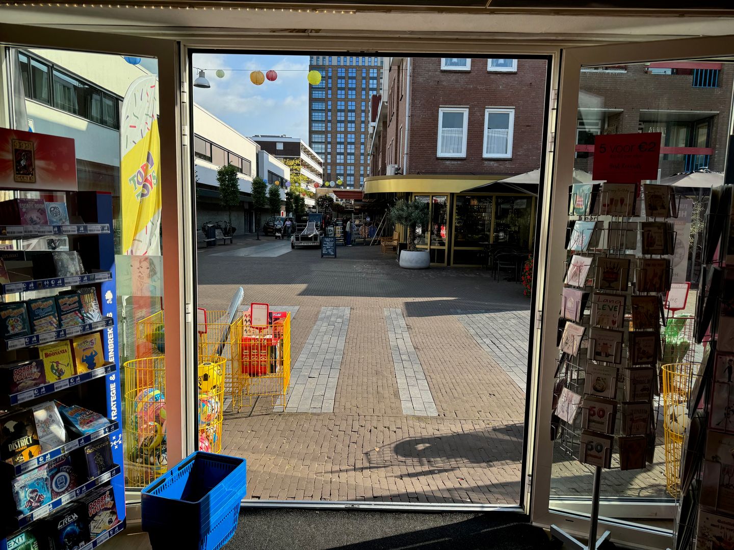 Bekijk foto 5 van Dracht 126