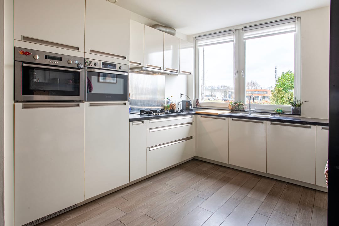 Photo 8 of Kruidentuinlaan 12