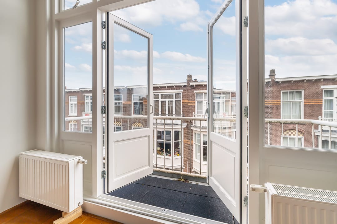 Foto 13 van Van Beverningkstraat 225-C