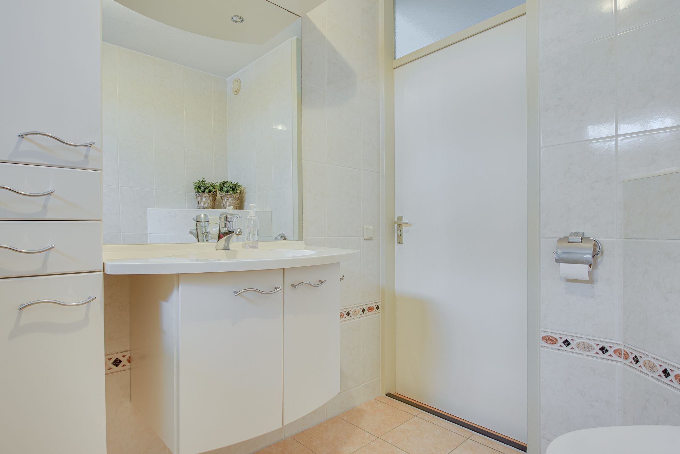 Photo 15 of Raadhuisstraat 71