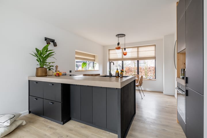 Foto 17 van Saturnusstraat 31