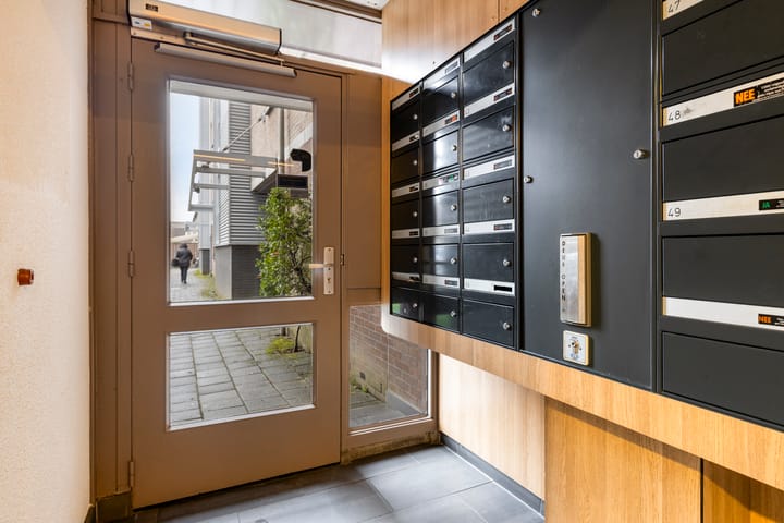 Foto 5 van Tomatenplein 48