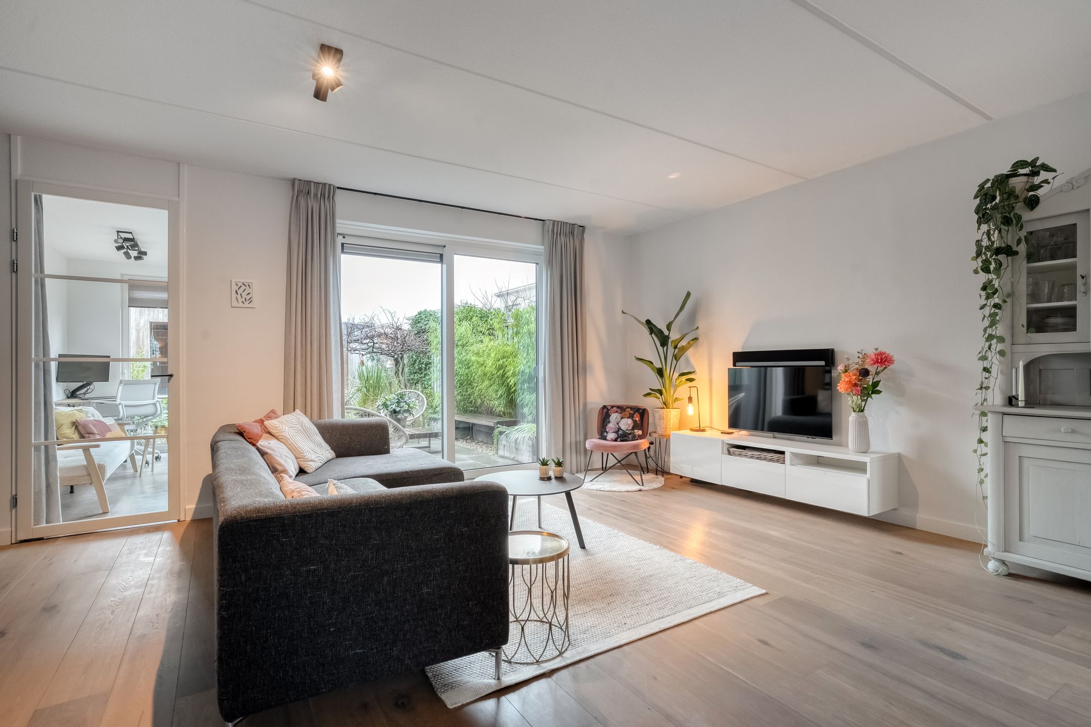 Foto 6 van Nieuw-Guineastraat 6