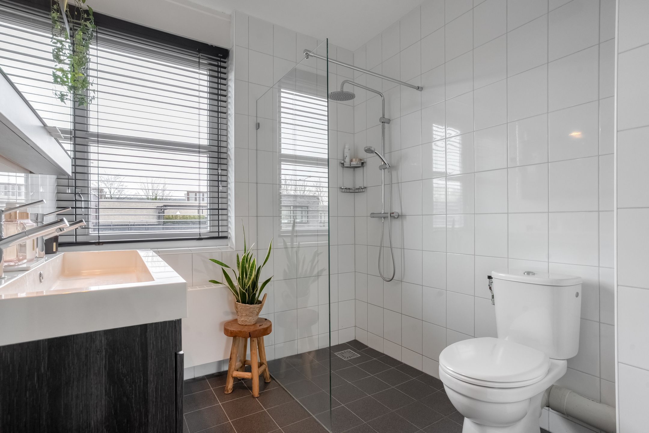 Foto 27 van Nieuw-Guineastraat 6