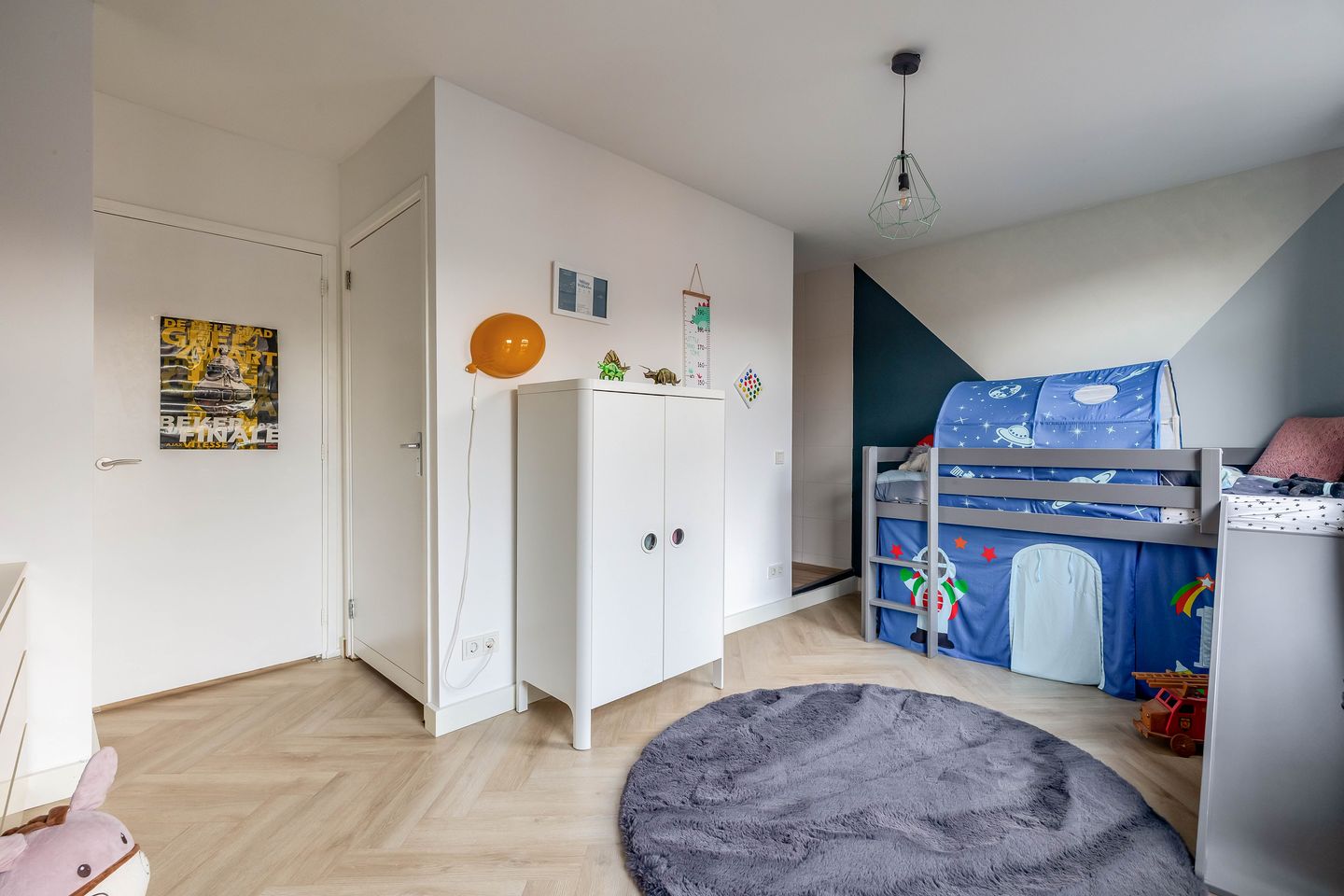 Photo 44 of St. Antonielaan 24