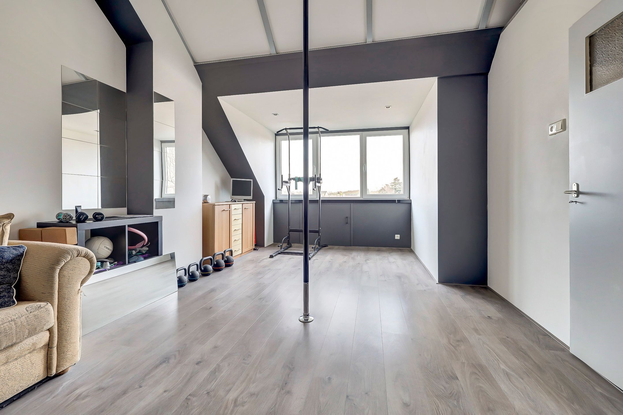 Photo 27 of Willibrorduslaan 63-A