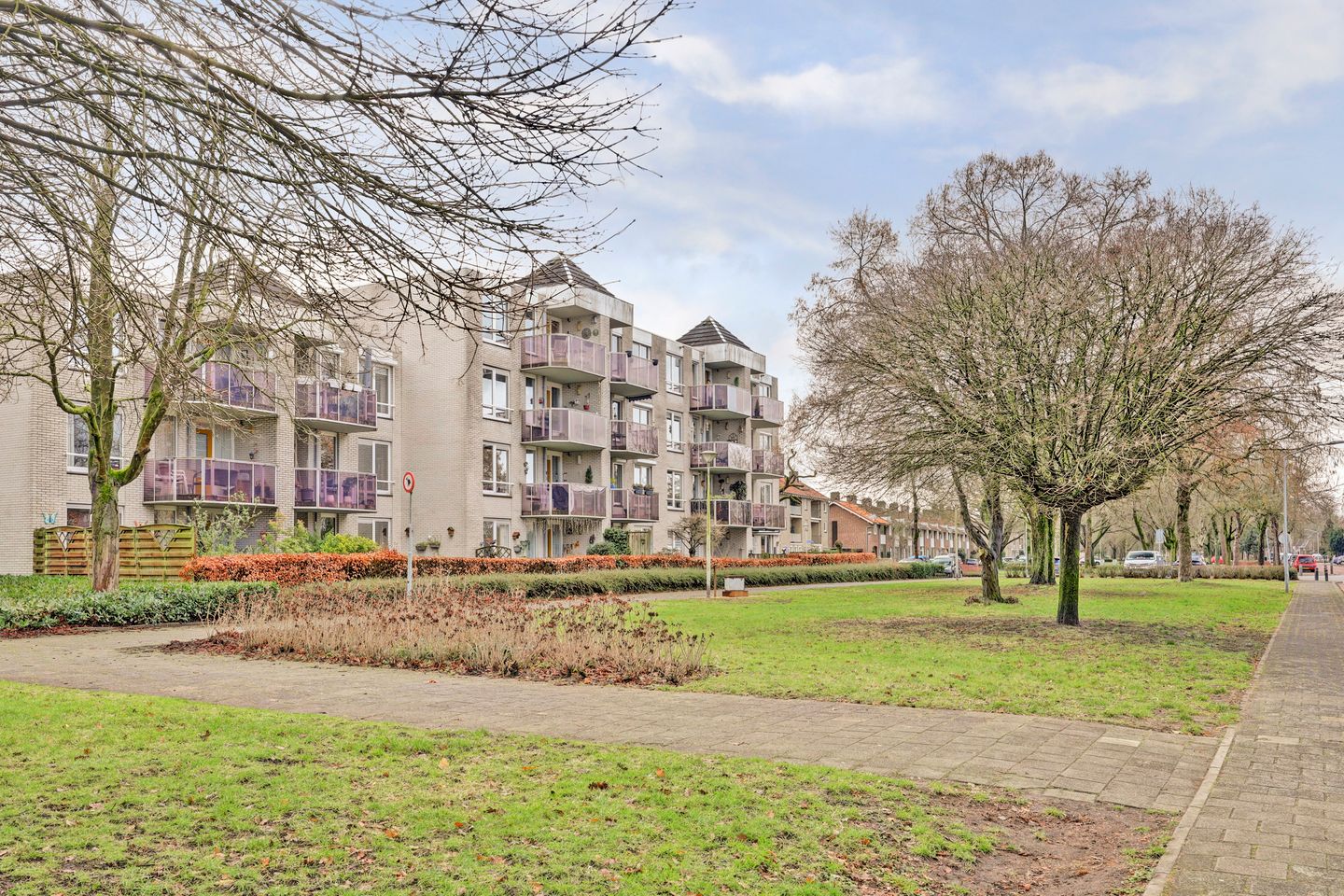 Photo 34 of Willibrorduslaan 63-A