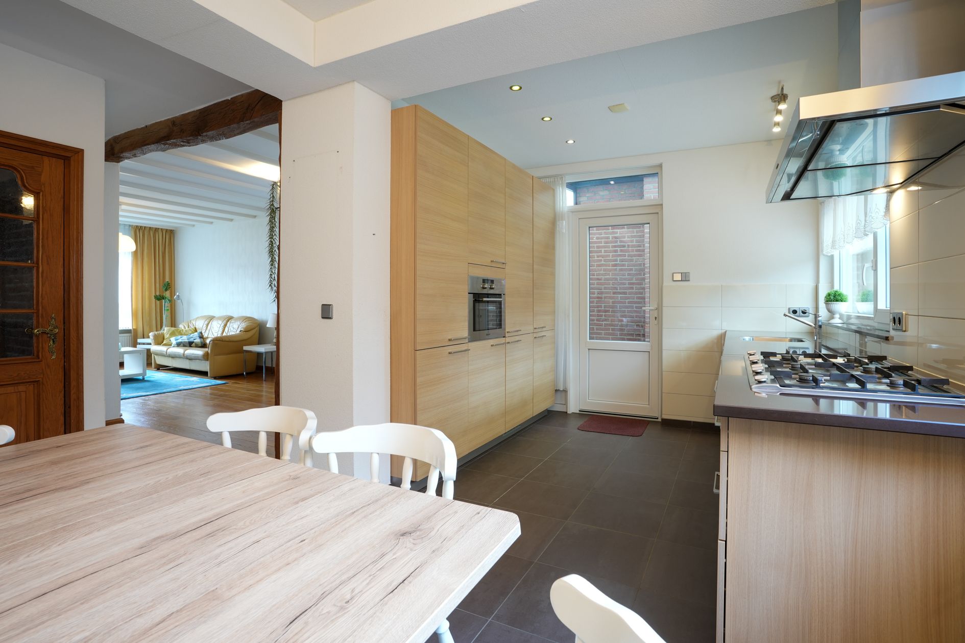 Photo 12 of Kerkdelstraat 15