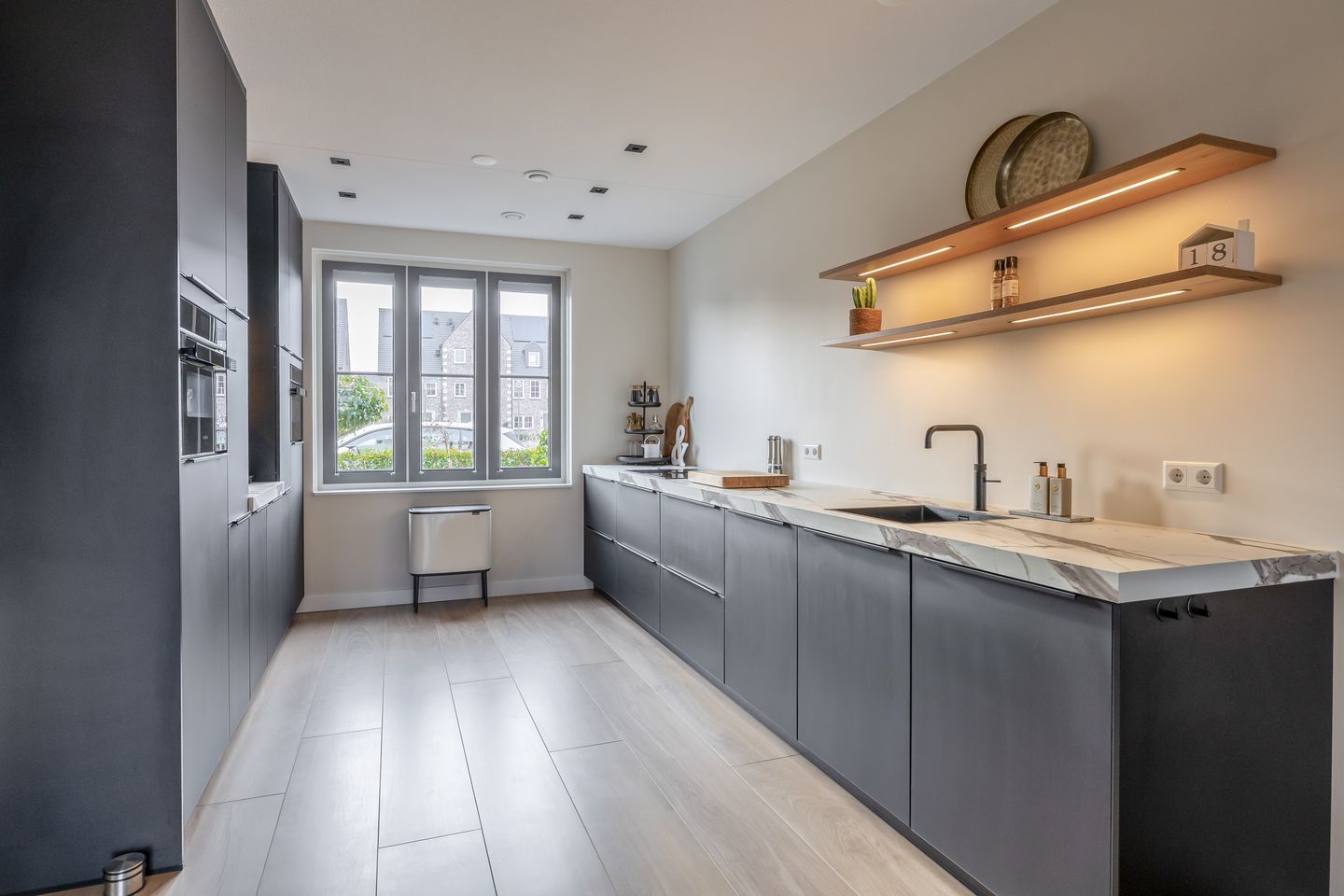 Foto 4 van Palissanderhout 28