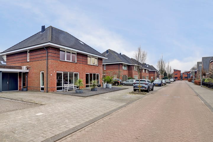 Photo 34 of Fregat 13