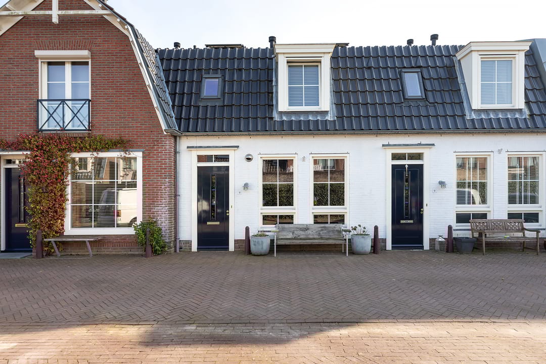 Foto 13 van Maria Beshof 12