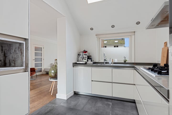 Foto 16 van Burgemeester Uijenstraat 33