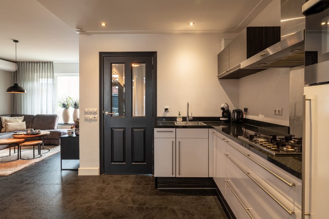 Photo 11 of Wendelnessestraat 13