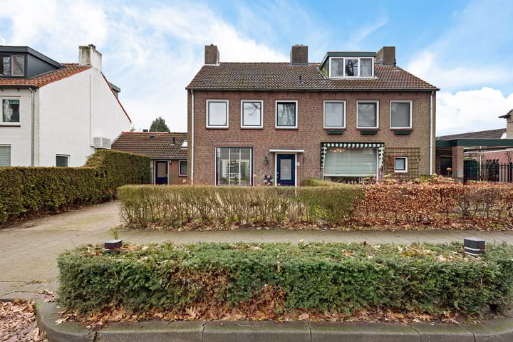 Foto 32 van Burgemeester Uijenstraat 33