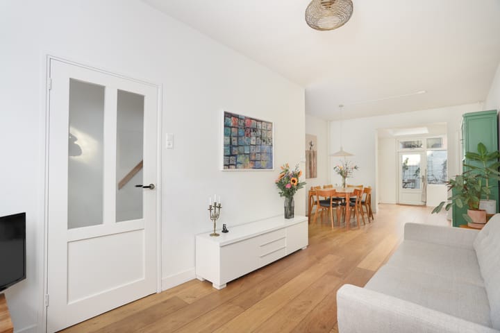 Photo 2 of Kerkdwarsstraat 12