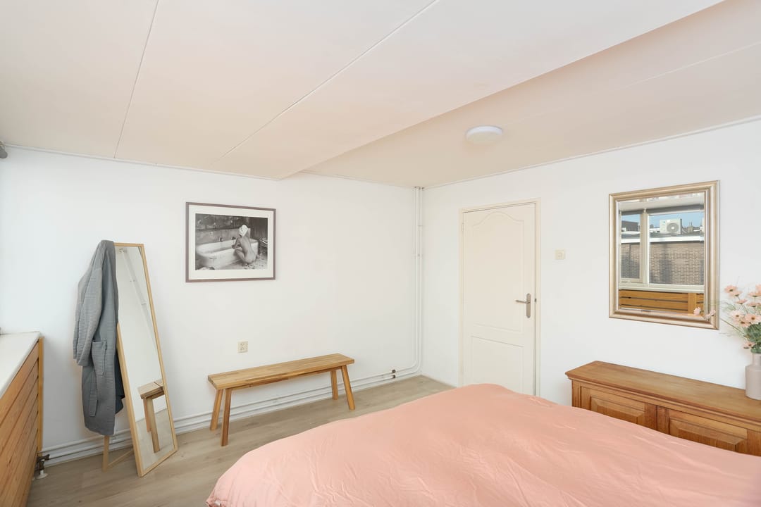 Photo 16 of Kerkdwarsstraat 12