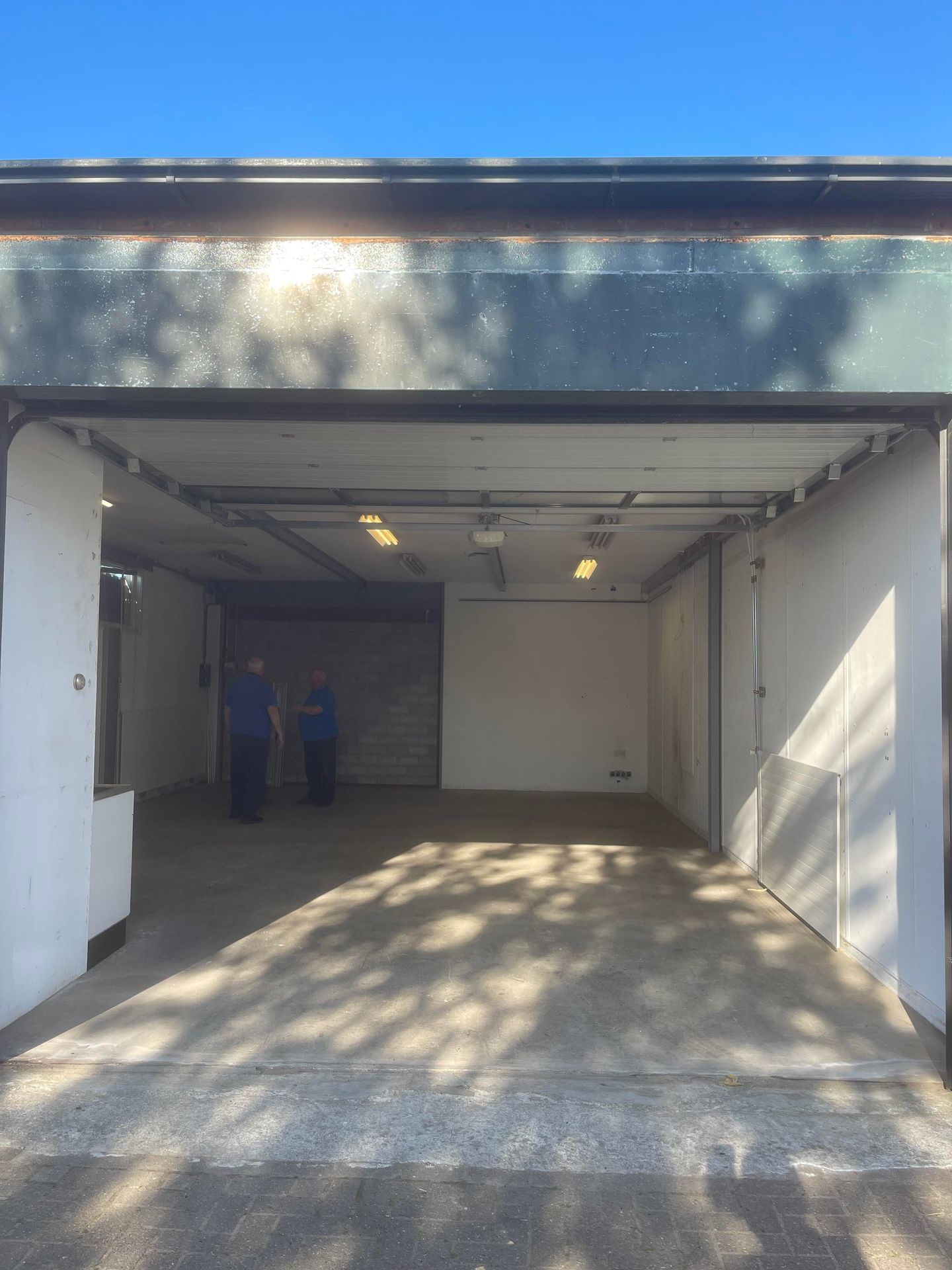 View photo 3 of Middenweg 60-D